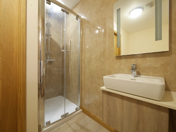 Greenpark Bothy shower room Greenpark Bothy shower room